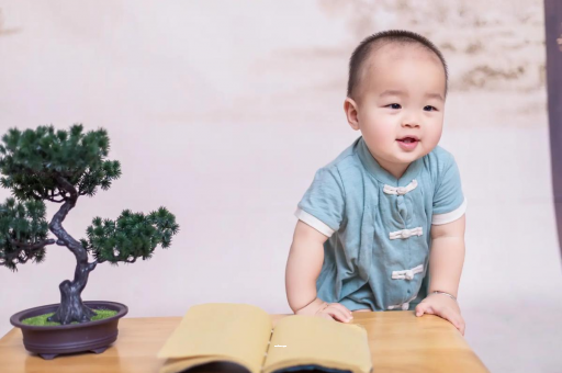 达州宝宝抓耳朵是什么原因